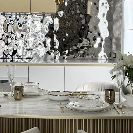 Apartment Luxury Gold 300m From The *